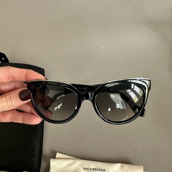 Black Balenciaga Sunglasses With Silver Trim at Top - Picture 3 of 7